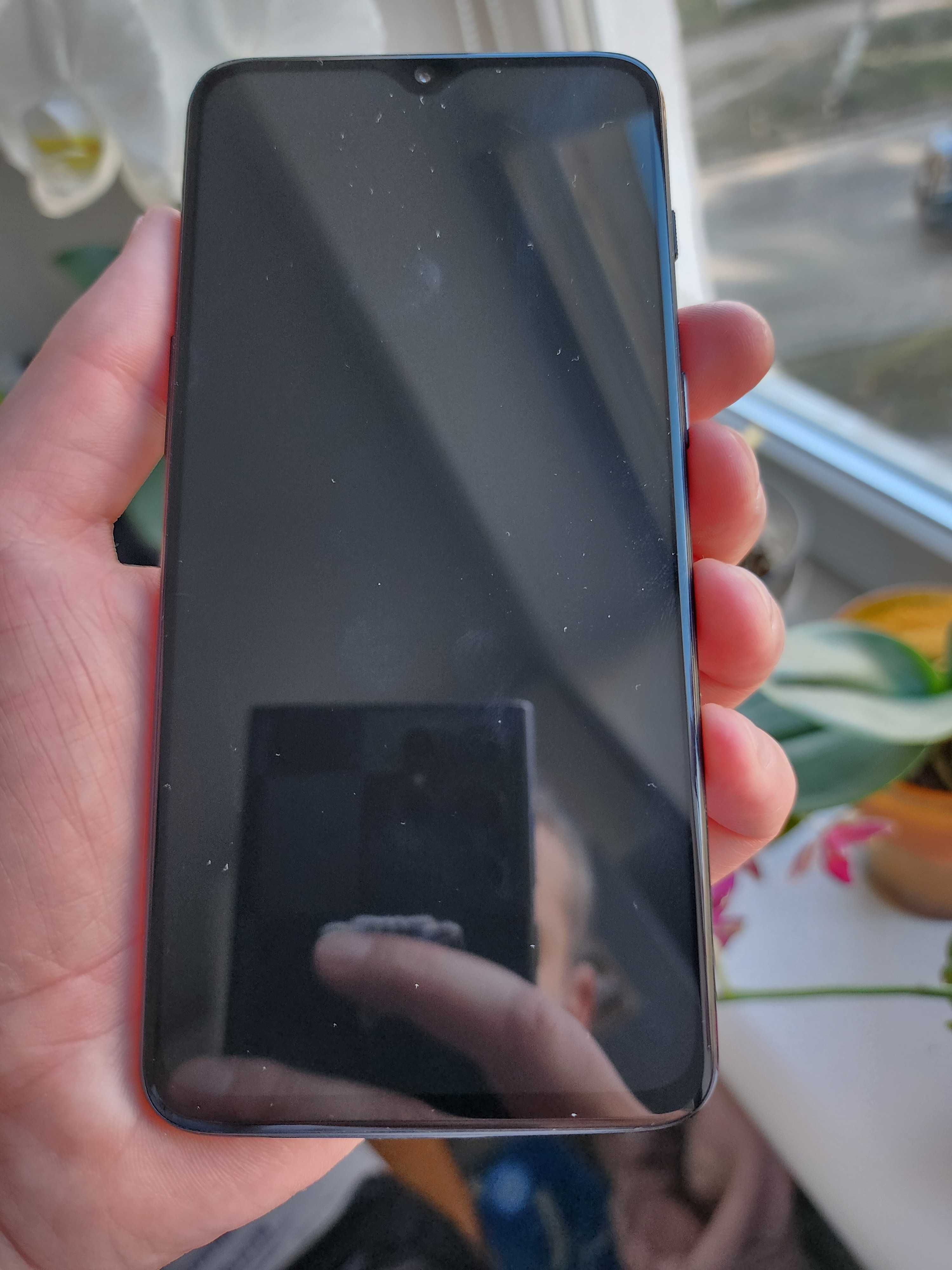 Смартфон OnePlus 6T (A6013) 8/128Gb Black DUOS Android 11