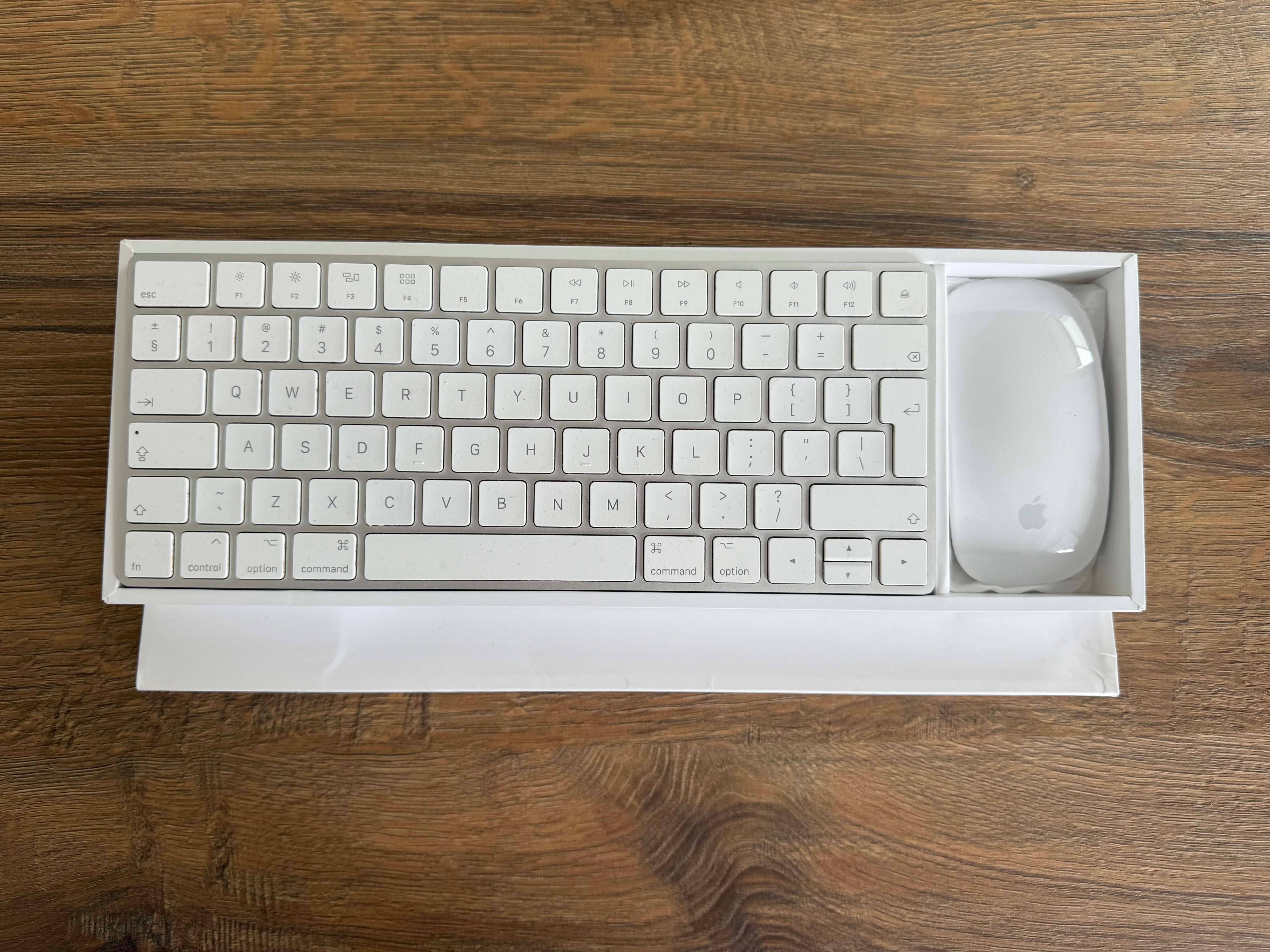 Apple Mac Mini M2 Pro 16GB / 512GB SSD + Magic Keyboard + Magic Mouse