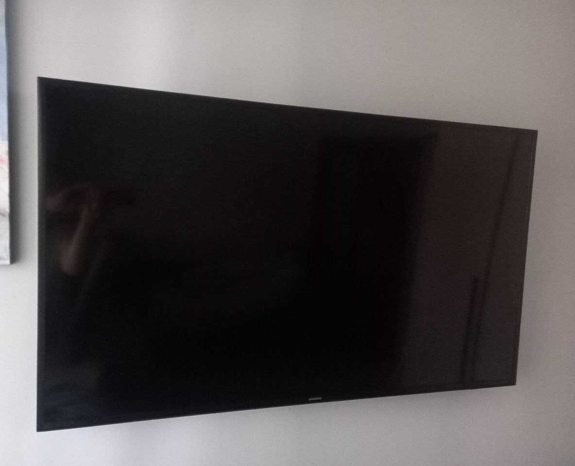 Samsung 4K 50 дюймів