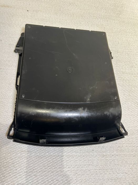 Mersedes sprinter 906 верхня полка бардачок консоль передньої панелі