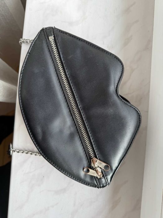 Torebka Usta H&M na ramię, czarna