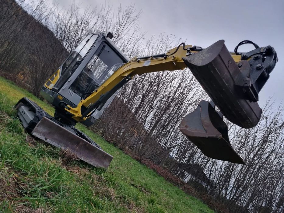 Wacker Neuson ET24 Minikoparka 2,6t -Import Norwegia -2018r-1890 Mtg Poziomowanie VDS silnik Yanmar Hydra. zmiana łyżek 2x drzwi ORYGINAŁ Jak Nowa z salonu zero luzów i wycieków  Serwisowana w DEKRA Ładne Gąsienice Nie remontowana Kabina czysta zadb