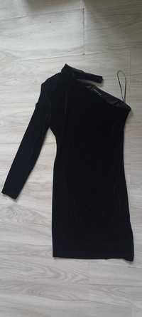 Reserved Aksamitna sukienka na jedno ramię z chokerem rozmiar 36/S