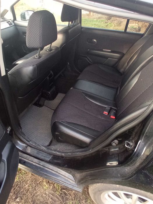 Nissan tiida 2008 японка nismo