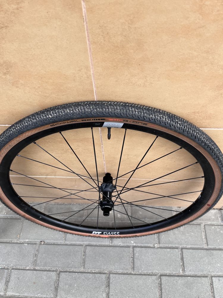 Koła DT Swiss G1800 Microspline + Schwalbe G-One