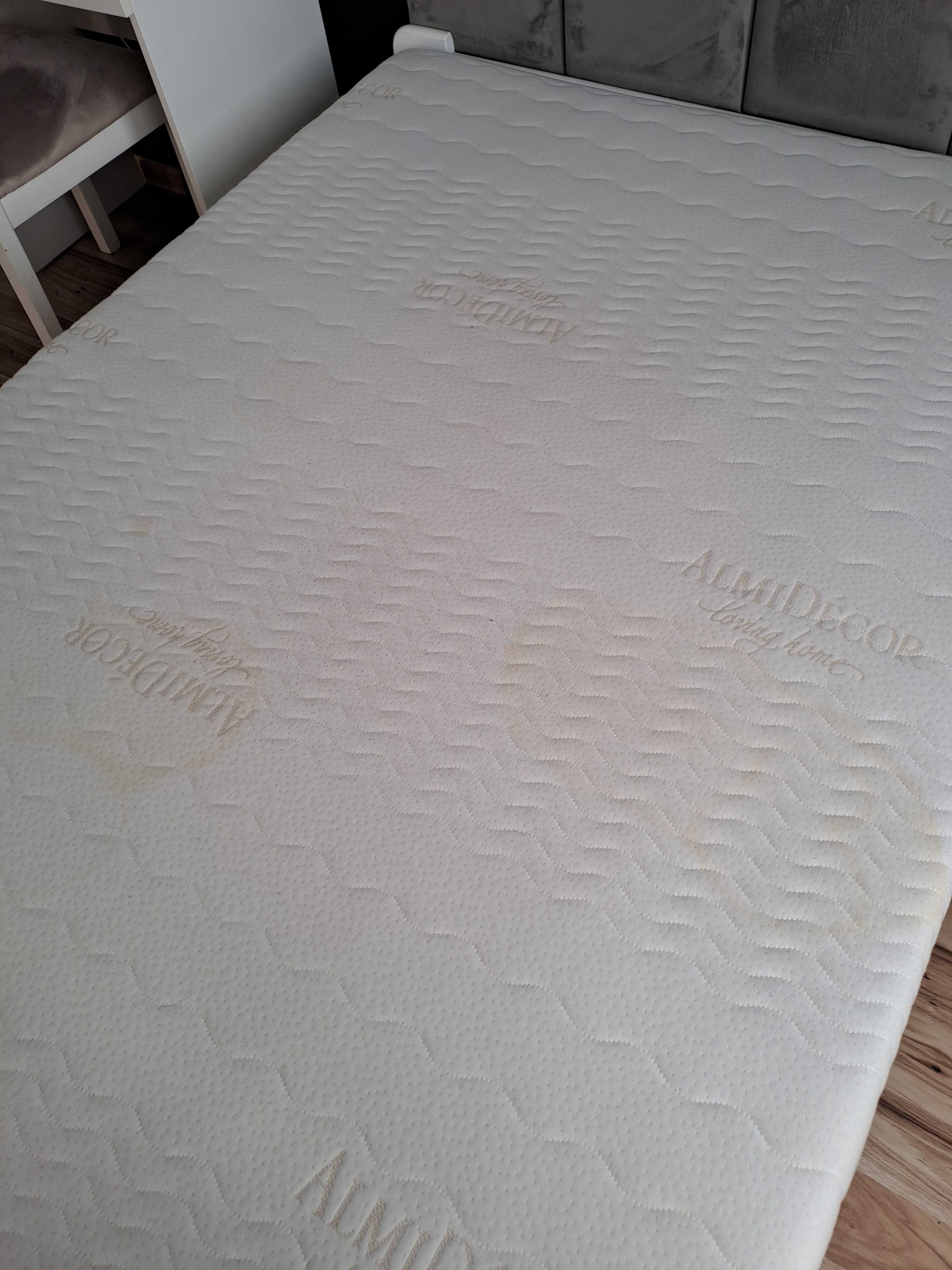 Łóżko 120x200 z materacem i szufladami