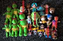 PELUCHES e outros brinquedos