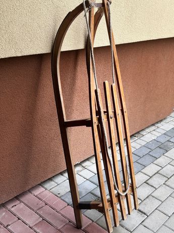 Sprzedam duże drewniane sanki w dobrym stanie