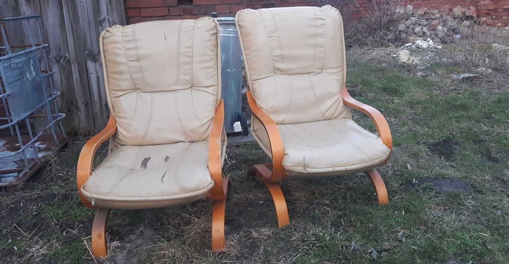 Fotele skórzane drewniane