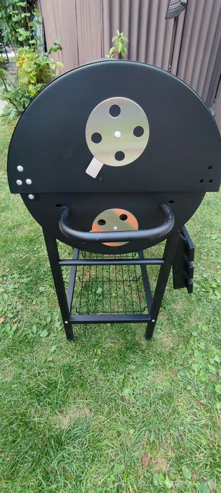 Grill węglowy z pokrywą NOWY