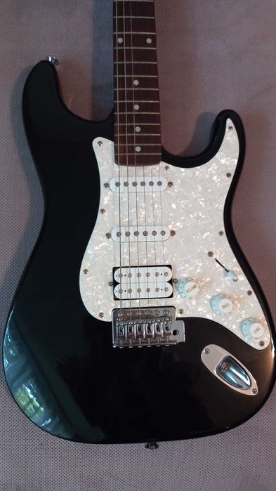 Gitara elektryczna ROCKET DeLuxe by MARSHALL