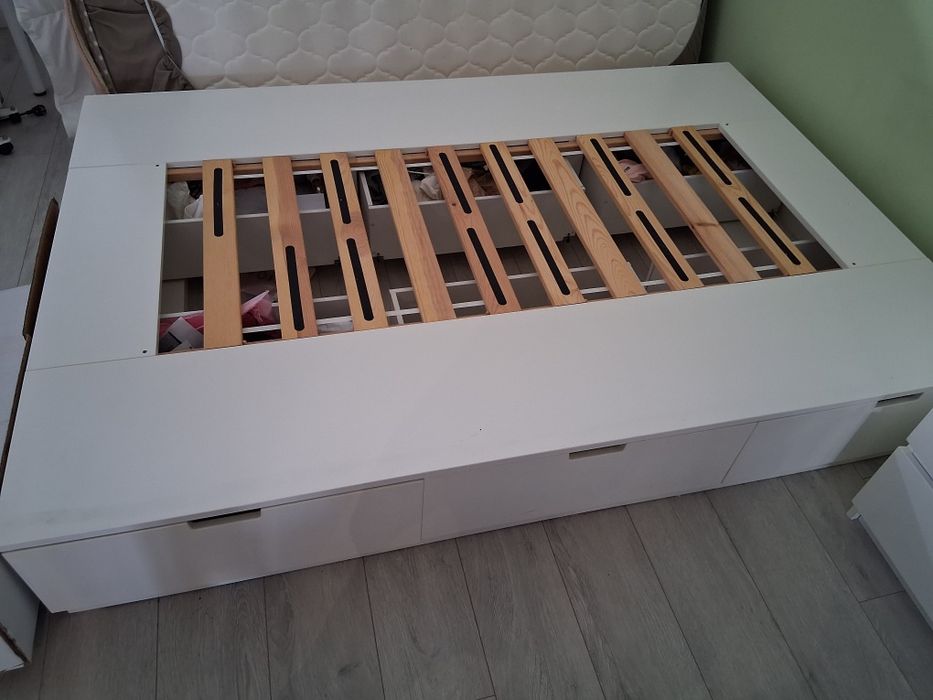 Cama 140 largura e 2,02 comprimento lacada br