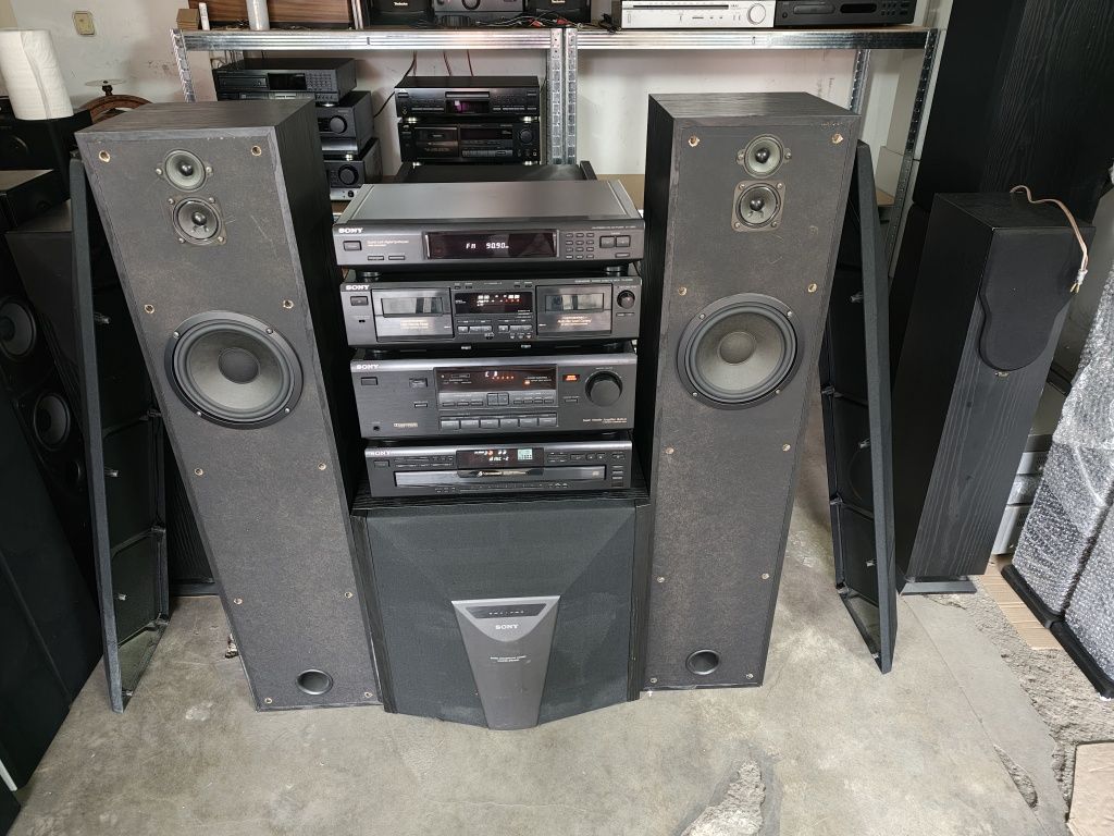 Duża wieża Sony plus 2 duże głośniki plus subwoofer