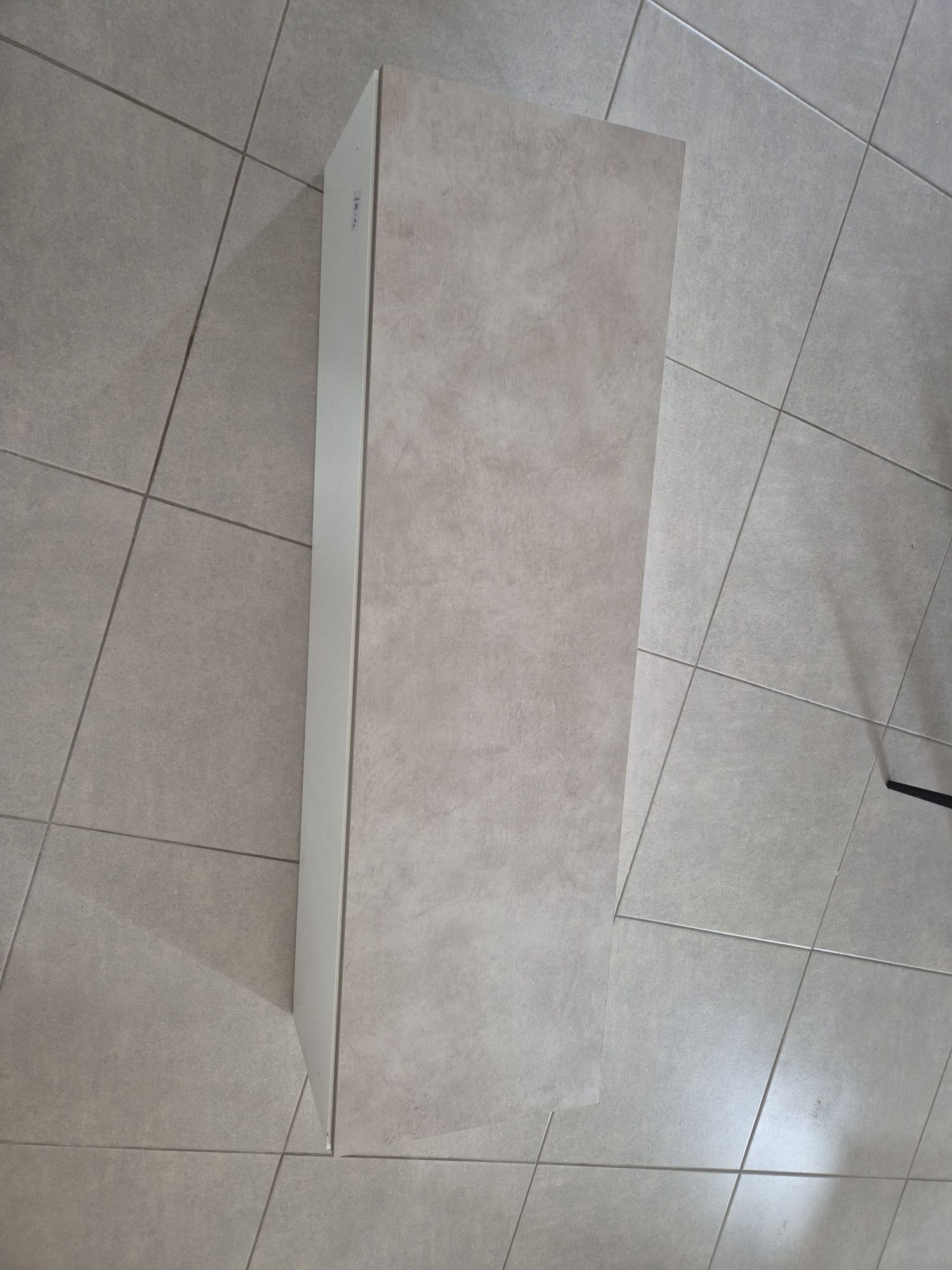 Móvel de sala com 3 módulos e moldura