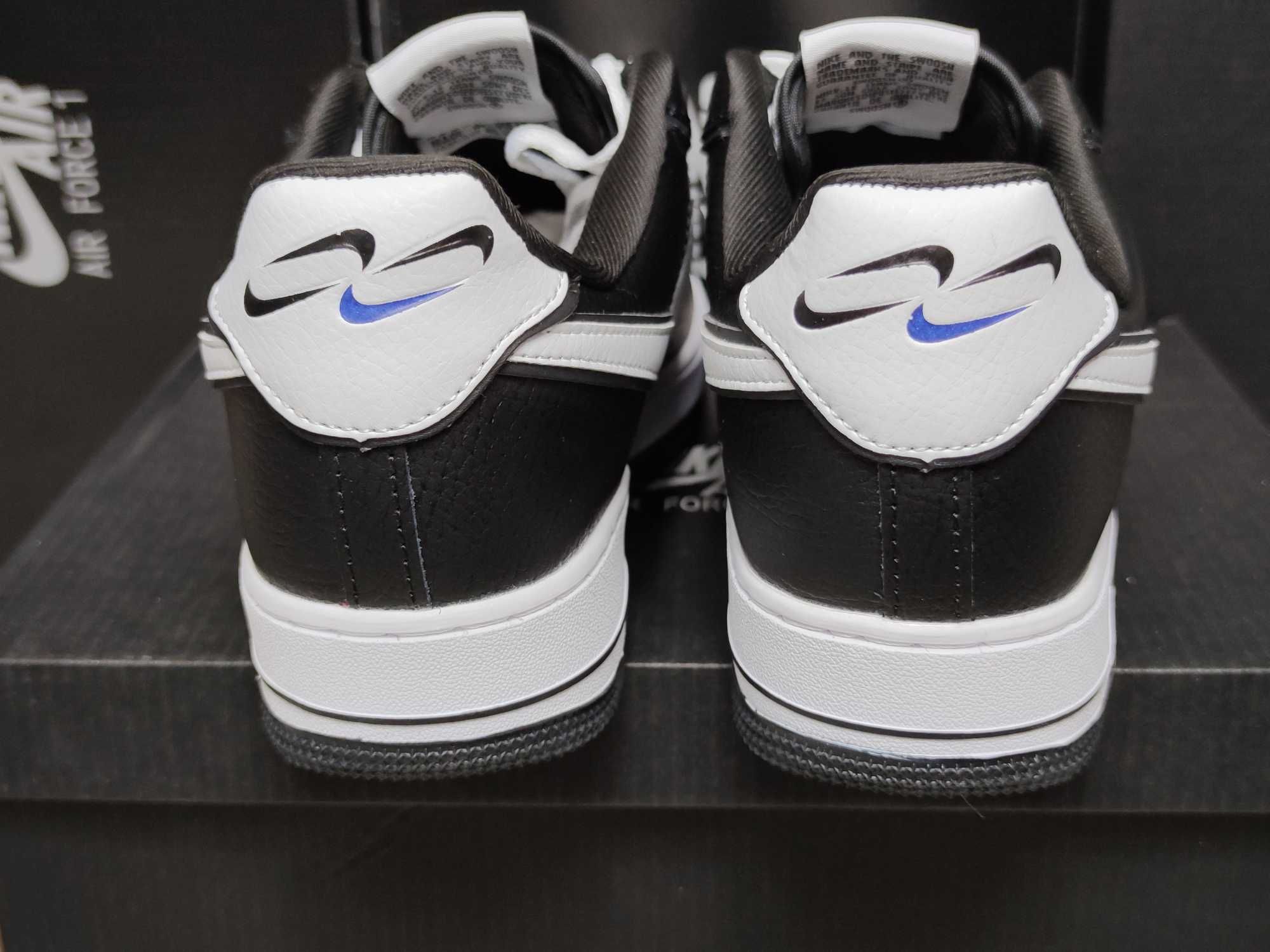 Nike Air Force 1 Low '07
White Swoosh Panda