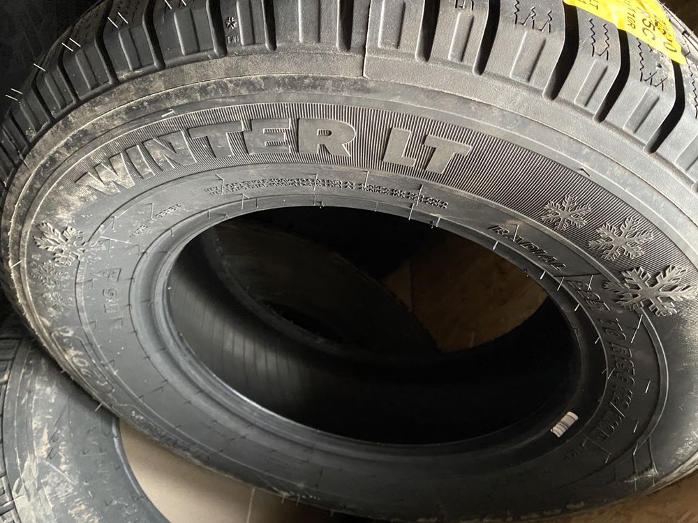 Автошина 225/70 R15С