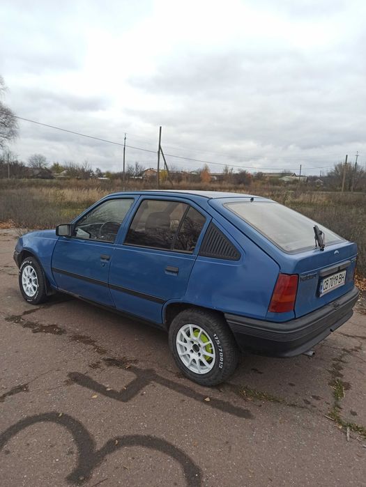 Продам Опель Кадет.Газ-бензин