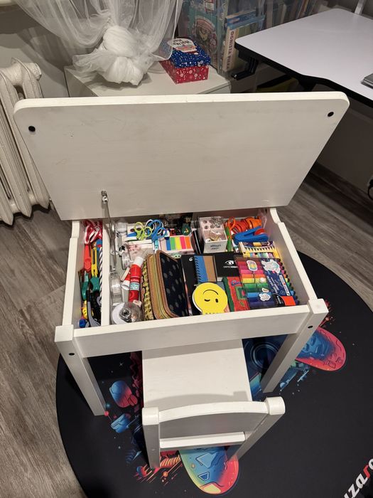 Biurko z krzesłem Ikea