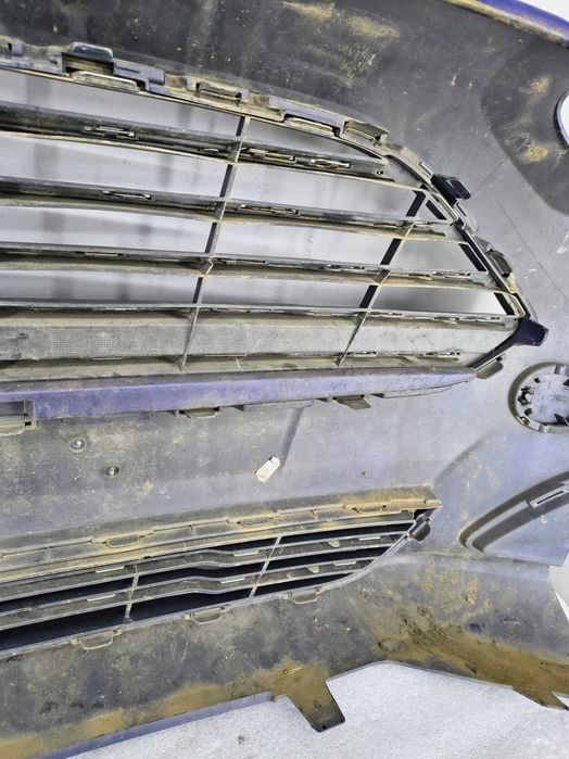 Grill Atrapa Ford Fiesta mk7 Lift