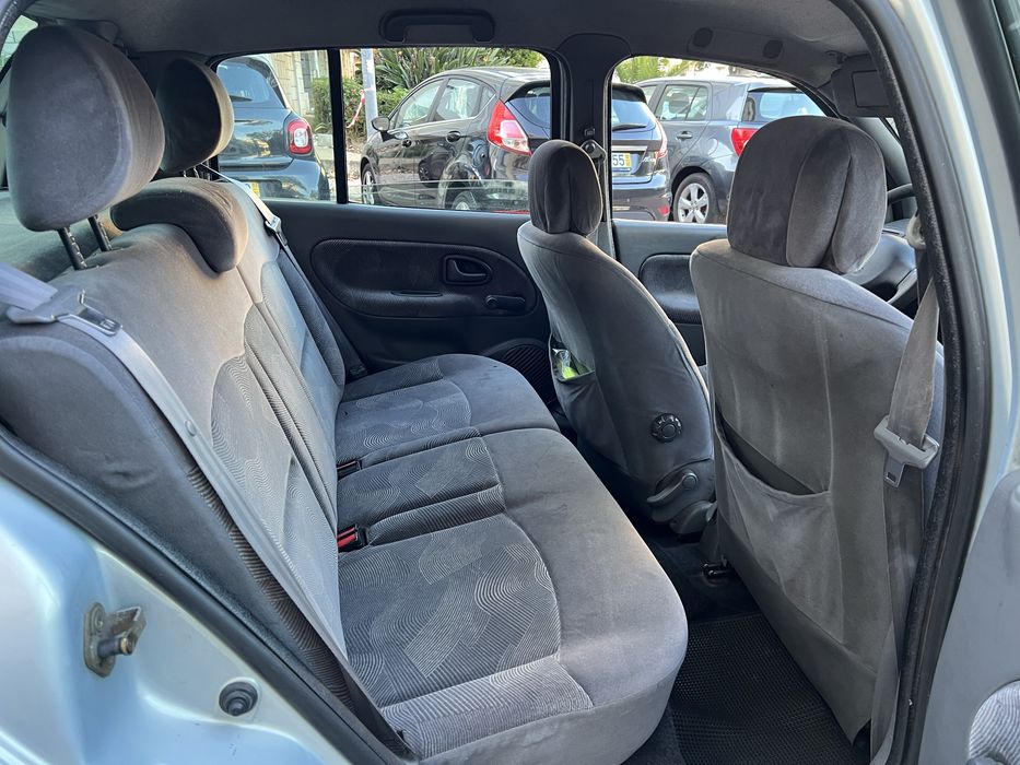 Renault Clio 1.4 A/C - 98