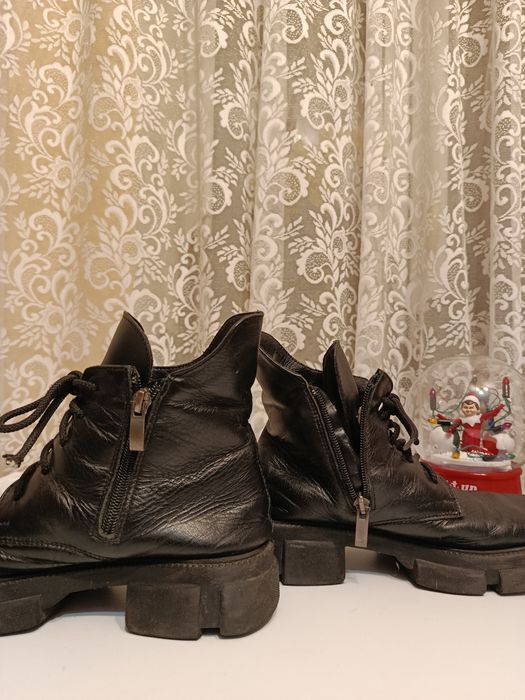 Жіночі зимові черевики