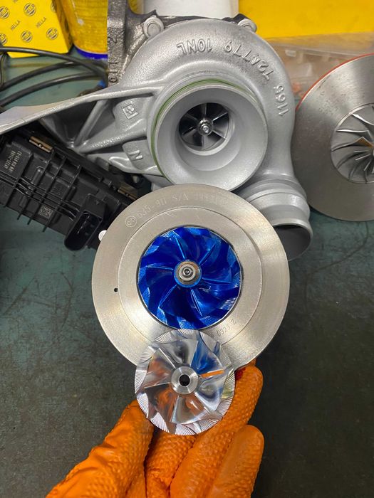 Turbina Turbosprężarka E87 E90 E91 2.0 150KM 163KM HyBrYdA