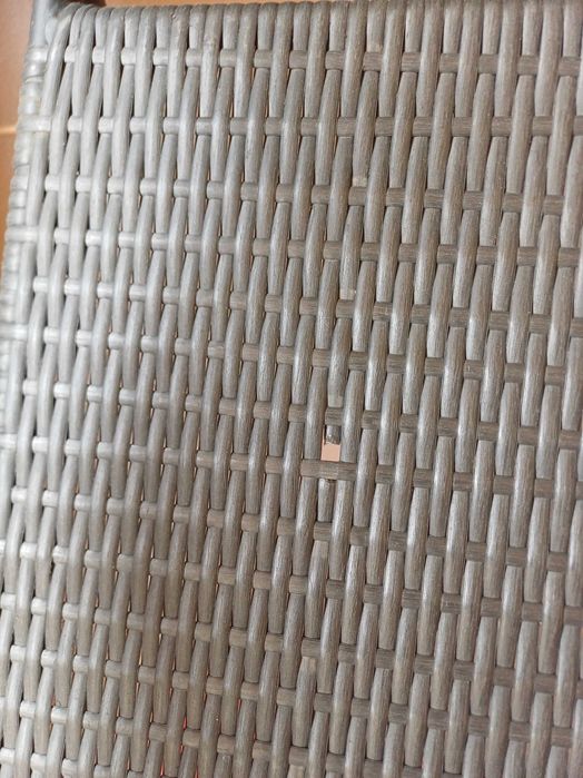 Conjunto de mesa e cadeiras