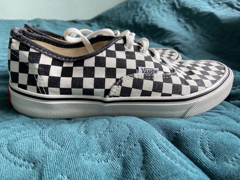 Vans w kratkę 38