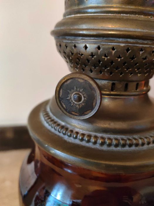 Piękna para Lamp naftowych Francja.