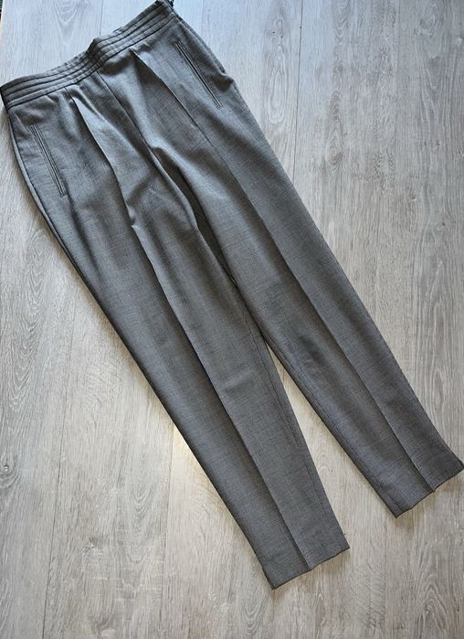 Класичні шерстяні брюки escada sport 38 розмір