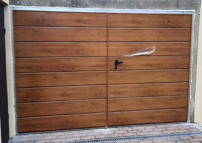 Brama Garażowa Uchylna Dwuskrzydłowa Bramy Garażowe Na Wymiar Do Muru