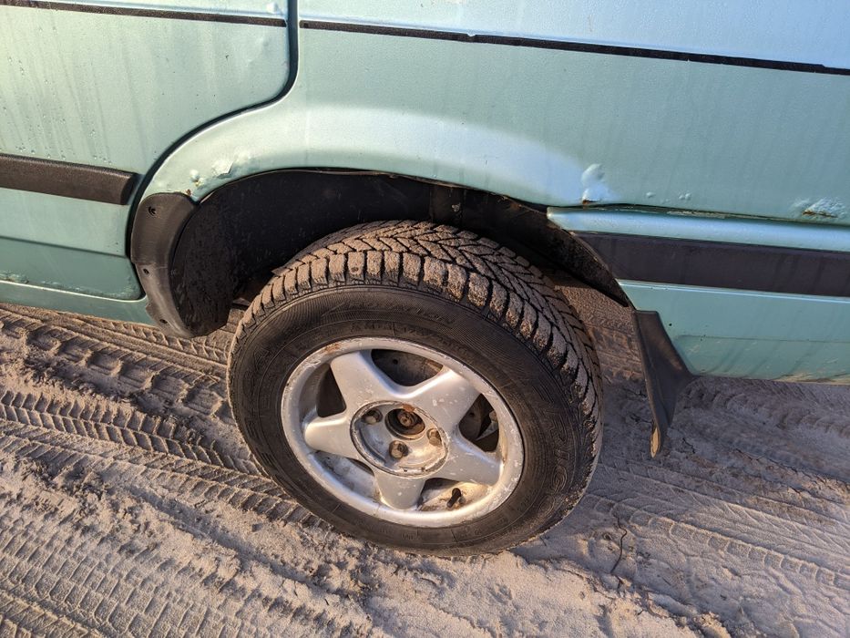 Титани р14 4 на100 з зимовою гумою