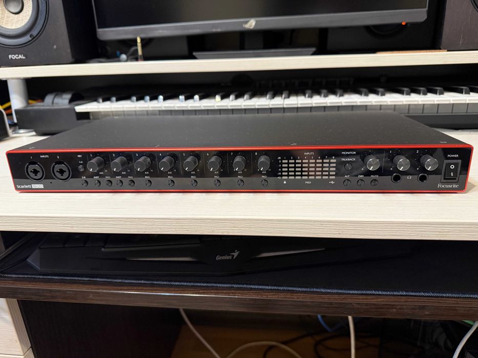 Звукова карта Focusrite Scarlett 18i20 (3rd gen)