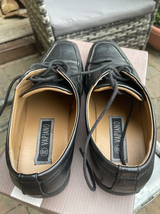 Buty pantofle półbuty Vapiano roz 39