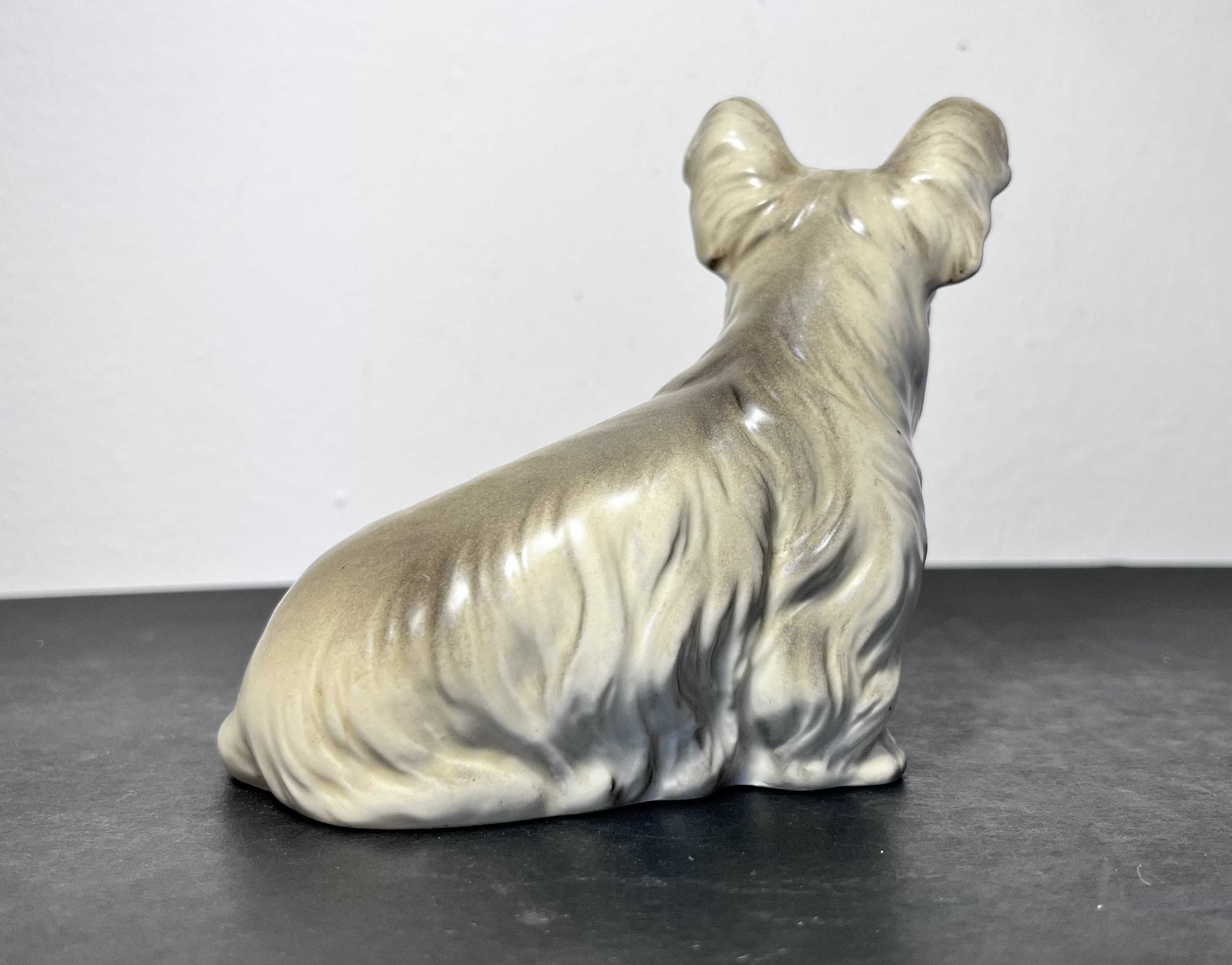 Figurka porcelanowa pies rasy Skye Terrier.