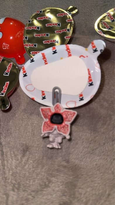 kinder joy figurka stranger things demogorgon