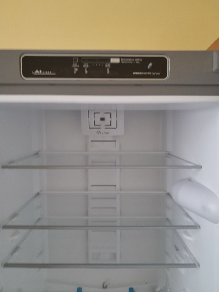 Продається НОВИЙ ХОЛОДИЛЬНИК Whirlpool