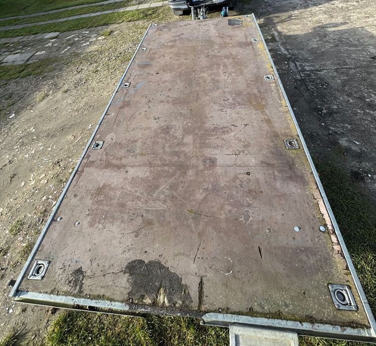 Przyczepka samochodowa - Laweta Rydwan