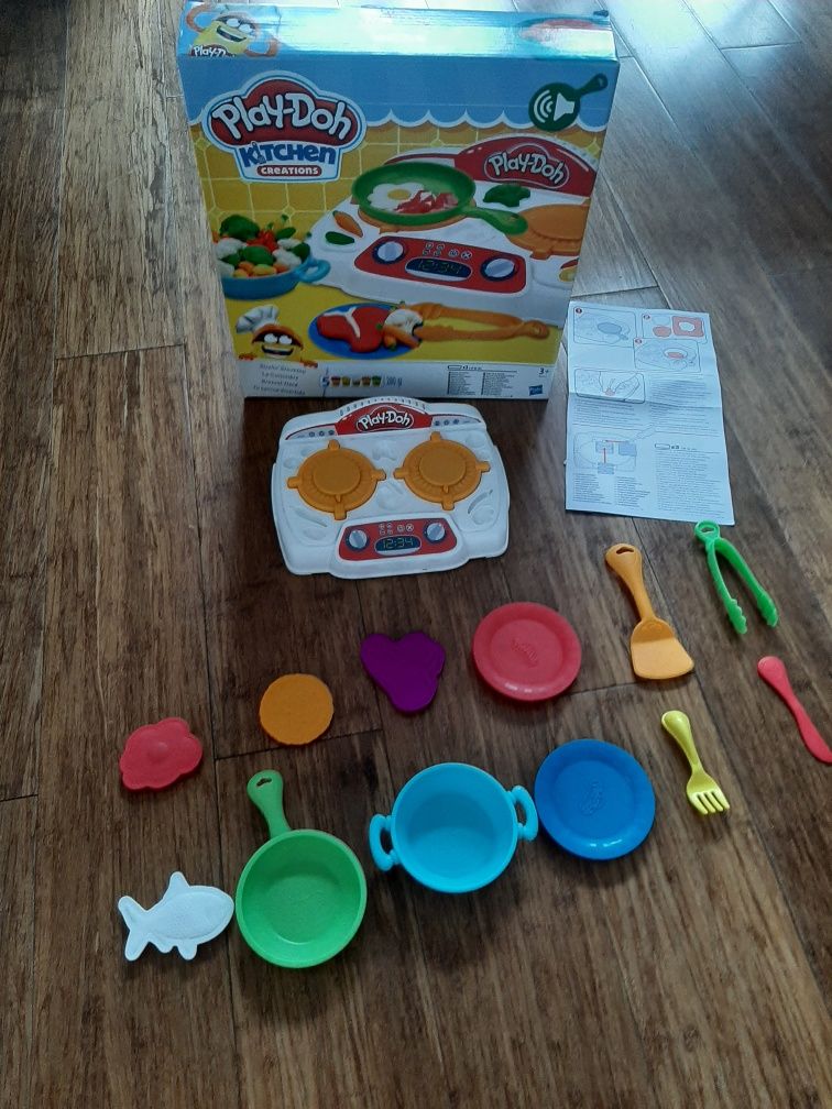 Zestaw Play-Doh Wesoła Kuchenka z dźwiękiem