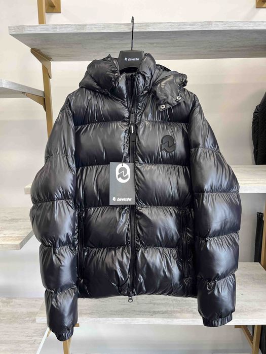 Зимова чоловіча куртка invicta