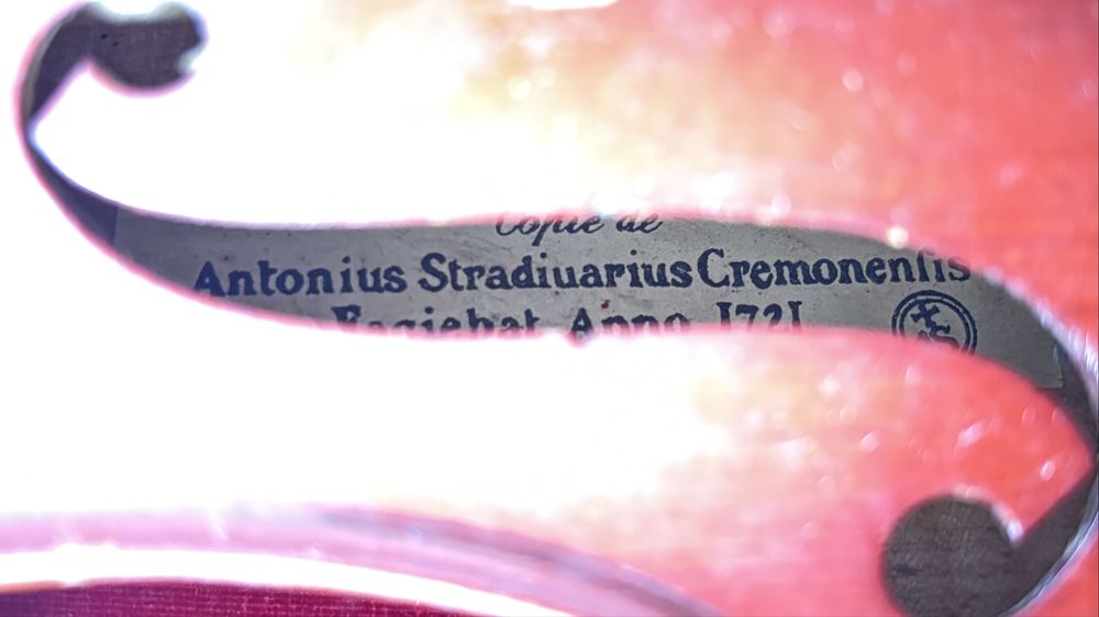 Violino 4/4 “copie de Antonius Stradivarius Cremonenfis faviebat anno