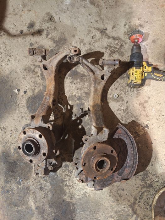 Zwrotnica lewa prawa audi a6 c5 a4 b5 passat