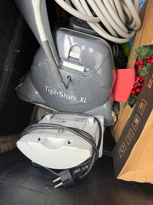 Aspirador de piscina Hayward TigerShark XL