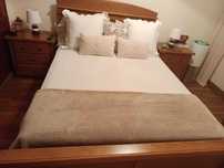 Cama mesas cabeceira