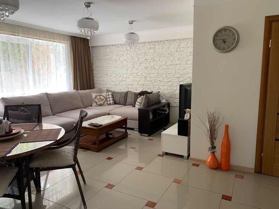 От хозяина продается 3 этажный дом от хозяина (Хаджибей , Отрадово 3)