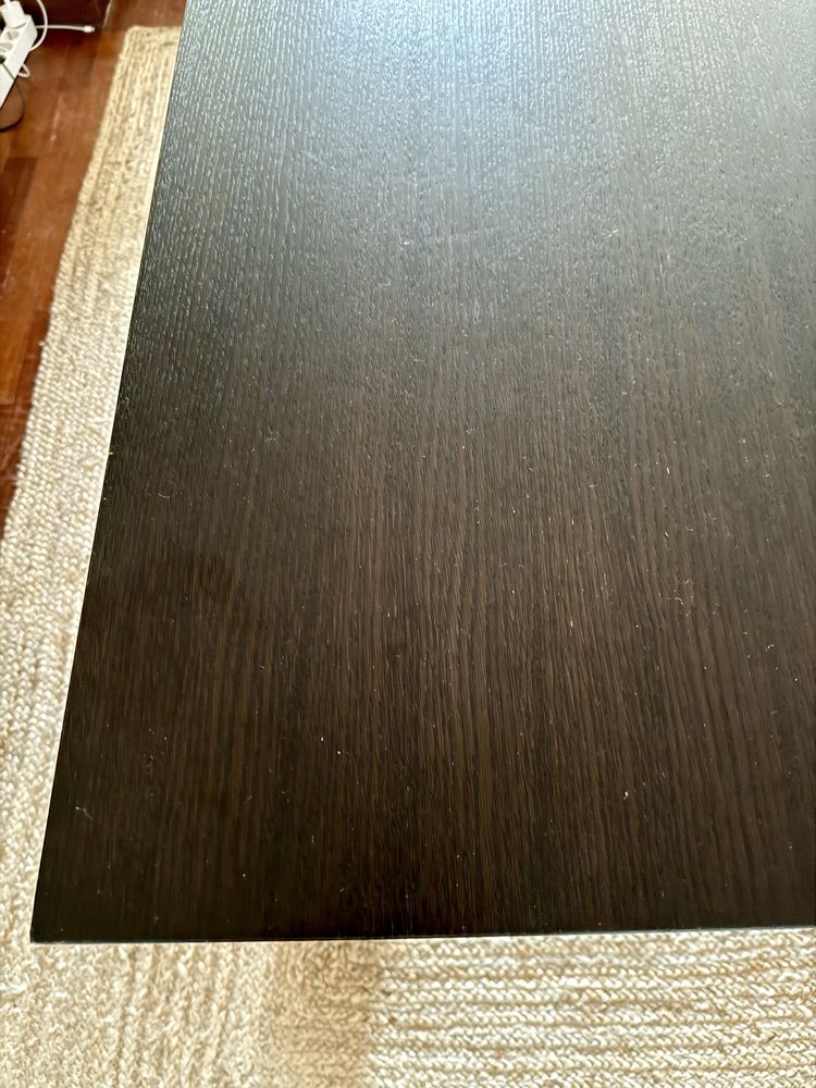 Mesa de Jantar 140x140 cm + 8 Cadeiras Estofadas — Conjunto Completo