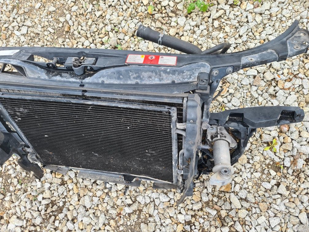 PAS PRZEDNI 2.0b ALT AWA Manual wzmocnienie+chłodnice AUDI A4 B6 2002r