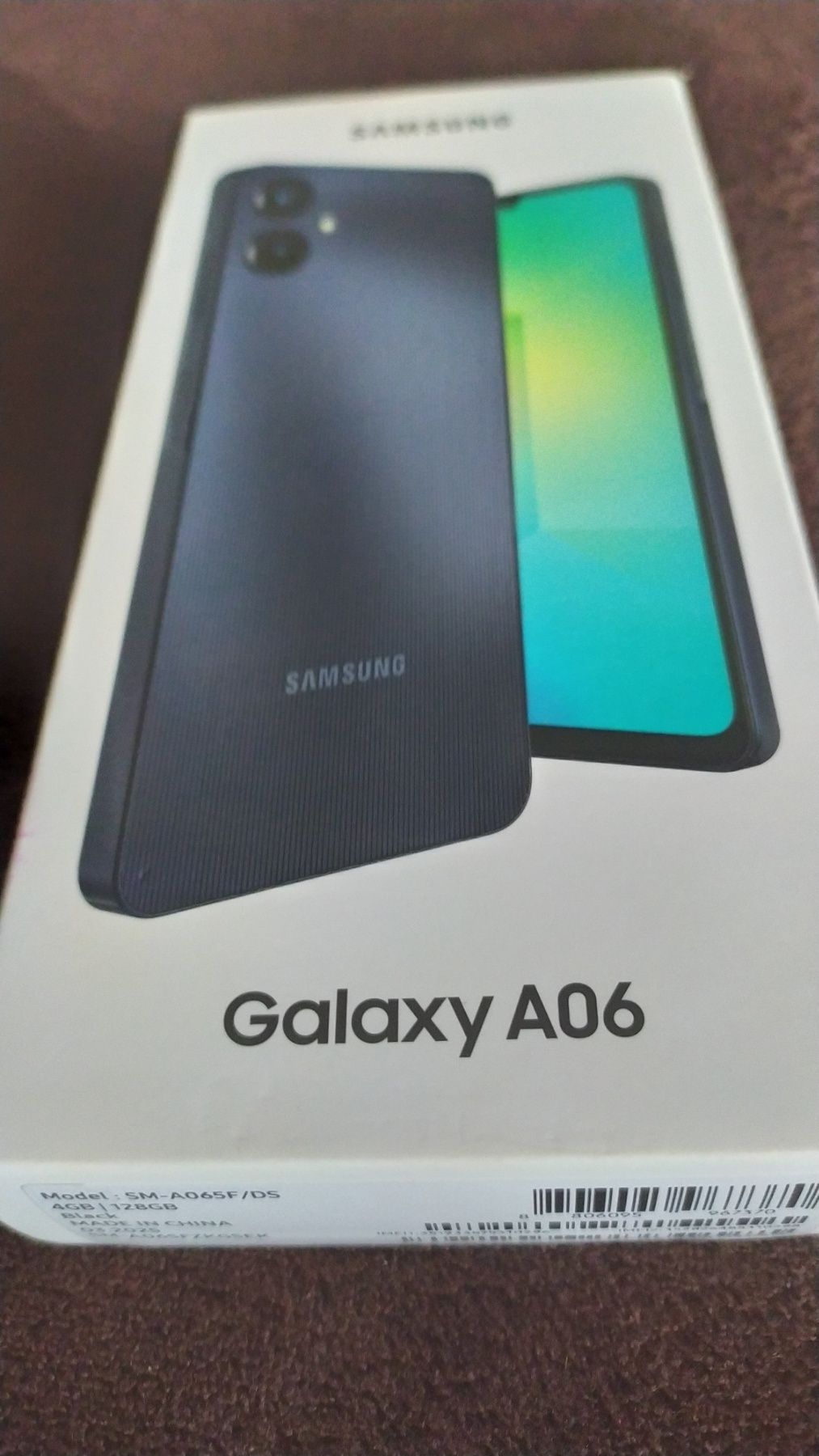 Продам Samsung A06 повністю новий на гарантії.