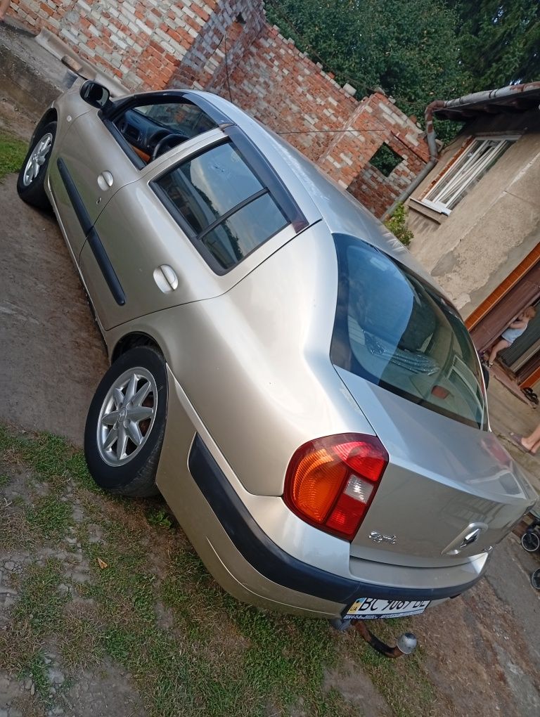 Renault Clio 1.4