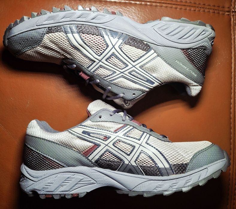 Красовки ASICS GEL-Track.US8,5